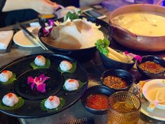 -三人行骨头王火锅(长寿店)