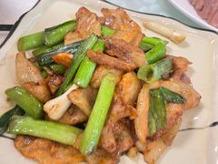 沙姜香蒜爆炒腩肉-黄B湛江鸡饭店(粤垦路店)