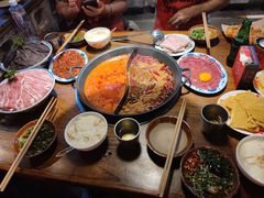 -萍姐火锅·公路夜市(武汉首店)