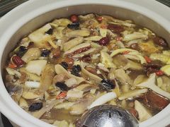 -鲜菌江湖正宗野生菌火锅