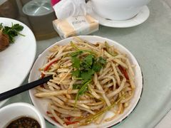 -口衣记鸡饭店