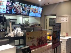 -肯德基(西影路店)