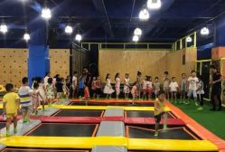 -蹦贝JumpingJack运动中心·炫飞蹦床(龙华店)