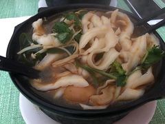 鱼丸削面砂锅-兄弟砂锅(陆家巷店)