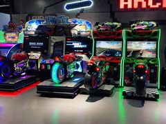 -世代星球·保龄球·镭战真人CS·团建(杨浦店)