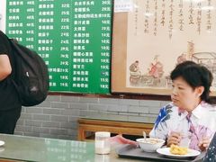 大堂-护国寺小吃(东四店)