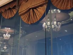 -荣誉国际酒店-云顶旋转餐厅