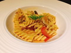 西班牙辣番茄鸡肉意大利螺丝面-C&R西班牙餐厅