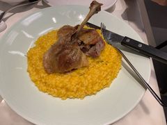 -港丽餐厅(高德置地店)