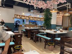 大堂-贵府酸汤牛肉火锅·贵州老字号(飞山街店)