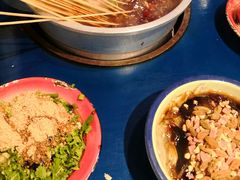 经典锅底-马路边边 传媒大学店