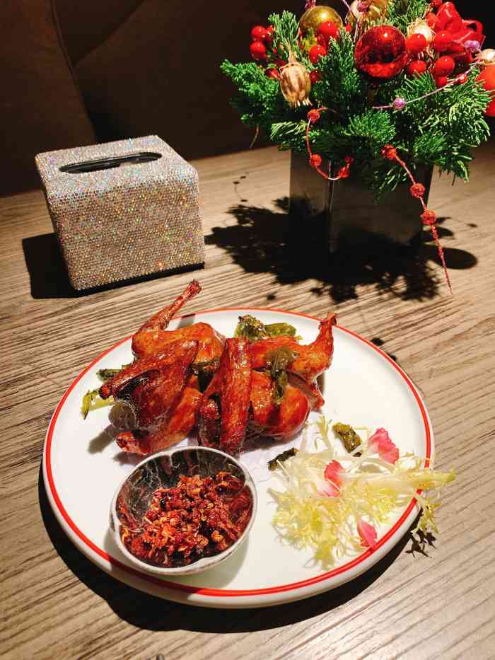 花醉法式川菜音乐餐厅-"周末约上闺蜜打卡网红法式川菜音乐餐厅~花.