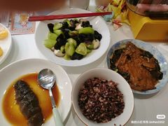-鲸育宝宝月嫂(徐汇店)