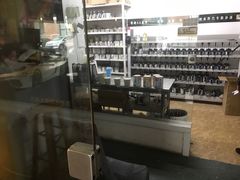 -蜂鸟快修喷漆钣喷汽修旗舰工厂(军工路店)