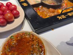 -老牌坊云南鱼豆花火锅(哈西万达店)