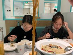 -姚姚酸菜鱼·金戈戈香港豉油鸡(喜荟城联名店)