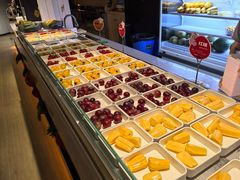 -涨巢·潮玩水疗局