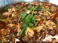 -兔行天下-鸿鹤鲜锅兔(中海国际店)