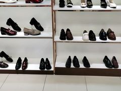 -云柏鞋业(十里堡店)