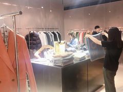 -Acne Studios(芮欧百货店)