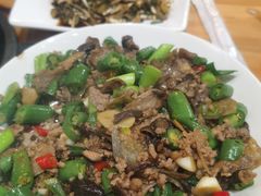 -榕江牛瘪牛肉火锅