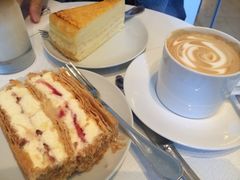 iphone_upload_pic-Lady M Cake Boutique(麦迪逊大道店)
