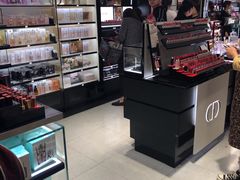 -日上免税行(浦东机场五店)