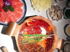 -墨居上隐·院子里火锅(峨眉店)