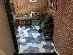 -艺漫酒店(苏州寒山寺狮山路地铁站店)