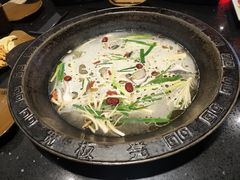 -宽板凳老灶火锅(南礼士路店)