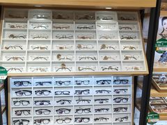-诺柯视眼镜-蔡司依视路官方工厂店(淞南一店)