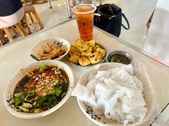 -余庆小吃(小吃一条街店)