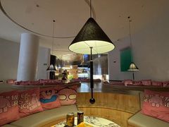 -涨巢·潮玩水疗局