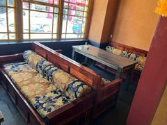 卡座-卡桑嘎布藏餐吧(扎西满斋居民小区店)