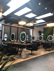 -FRIDAY星期五专业美发沙龙