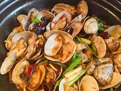 -蚝堡海鲜·威海菜·海肠捞饭·烧烤·亚洲吃蚝公司(幸福门店)