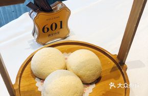 Snow Mountain Hawthorn BBQ Buns