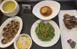 -爱陪伴尊享月子中心(国际店)