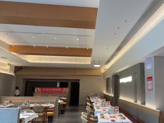 -肥肥虾庄·金牌油焖大虾(汉口城市广场店)