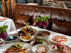 -Mogul Eatery·大亨餐酒馆