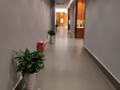 -艳阳天(万达广场红标店)