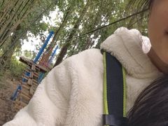 -都江堰玫瑰花溪谷