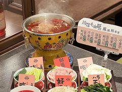 -渔语鱼新川菜Bistro(万象天地店)