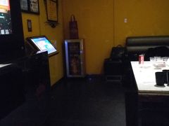 -百威KTV(恒福路店)