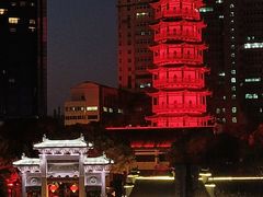 -绳金塔