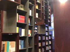 -当当梅溪书院(步步高梅溪新天地店)