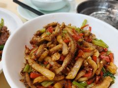 酸萝卜牛肚丝-笨罗卜浏阳菜馆(龙华鹏润达店)