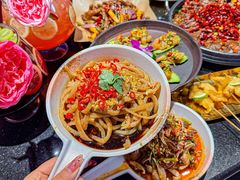 -依呀呀ktv烧烤小串(中山西路店)