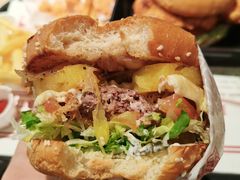 -The Habit Burger Grill 哈比特汉堡(复兴soho店)