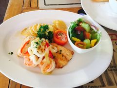 -Bamboo Bar & Grill Restaurant